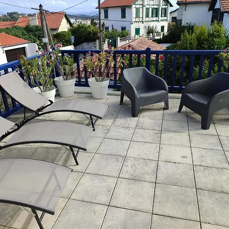 Avec Terrasse à Beaurivage Appartement Biarritz